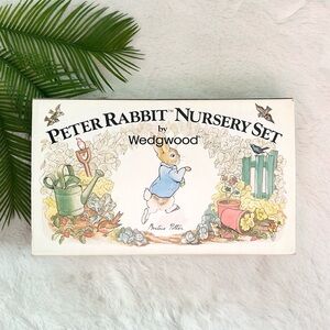 NIB Wedgwood Peter Rabbit Nursery Set